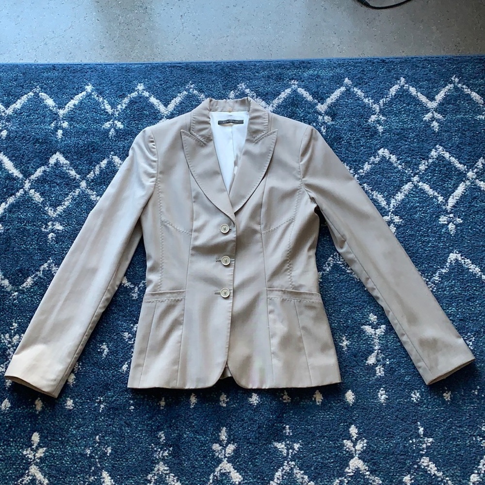 Tan Ellie Tahari Blazer Size 6